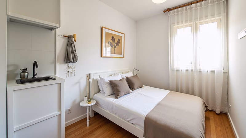 Decoração minimalista em apartamento pequeno.