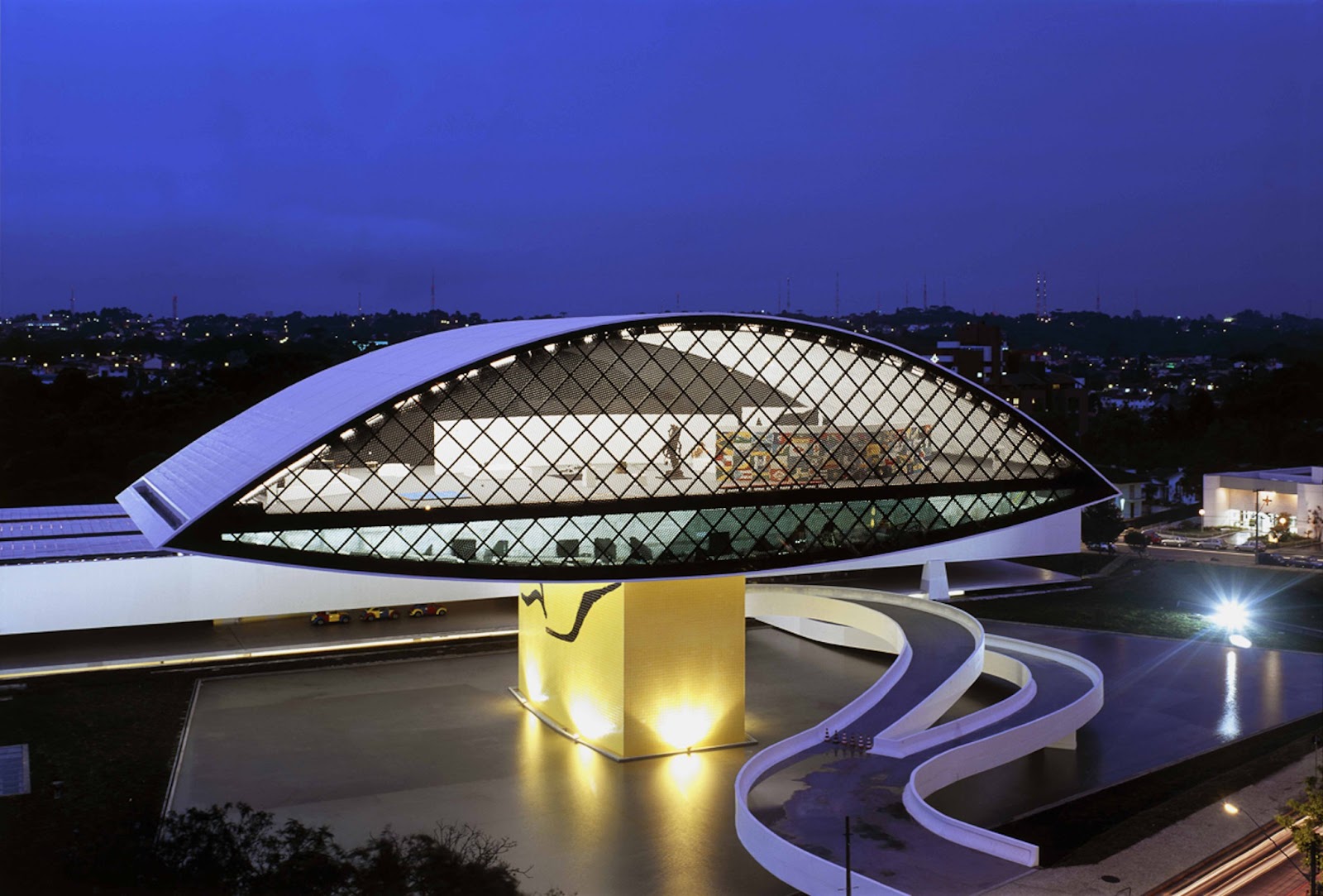 museu oscar niemeyer