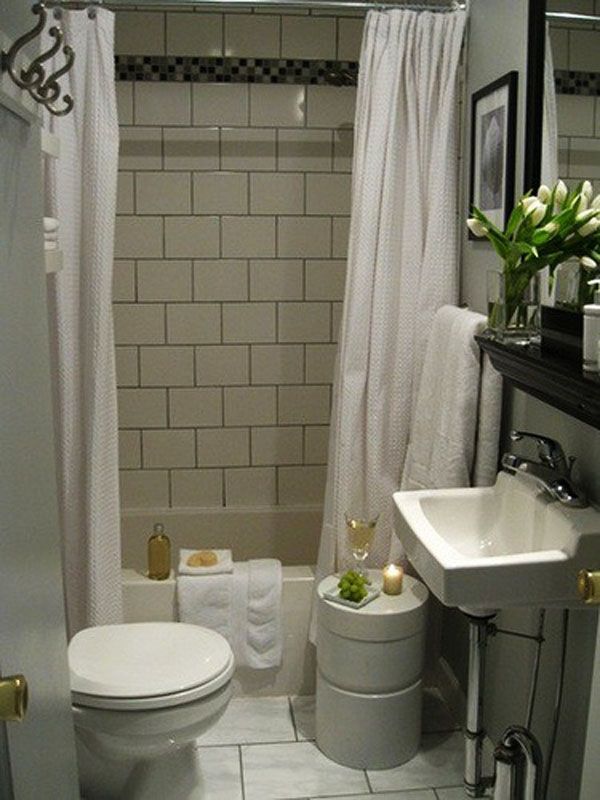 simple and small bathrooms