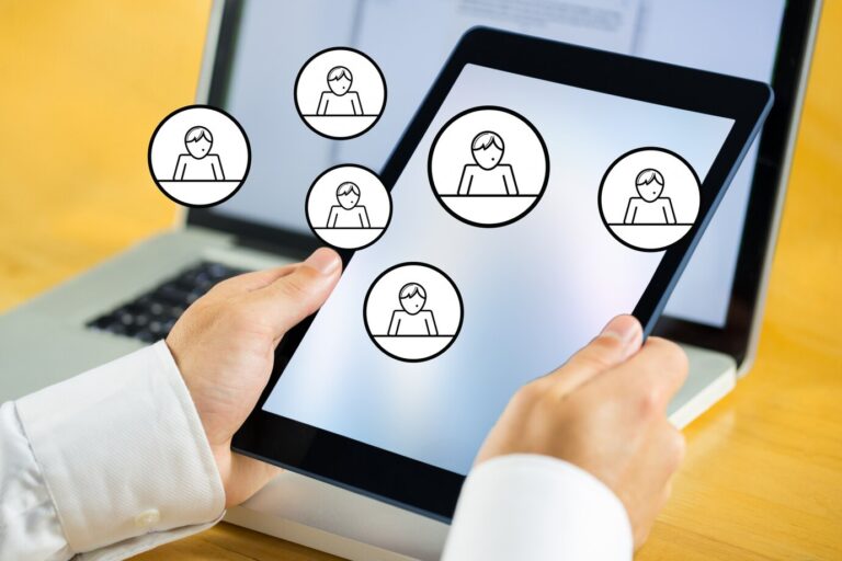 Como um sistema de RH pode ajudar na integração de novos colaboradores?