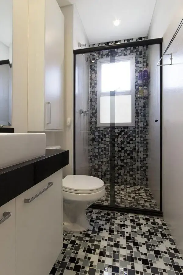decoracao-de-banheiro-com-pastilha-de-vidro
