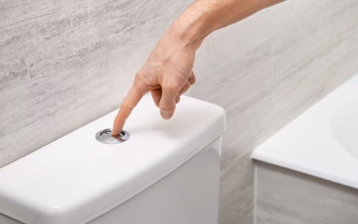 O gasto de dinheiro que jorra do seu vaso sanitário; cuidado
