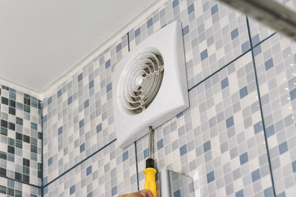 como-instalar-exaustor-no-banheiro