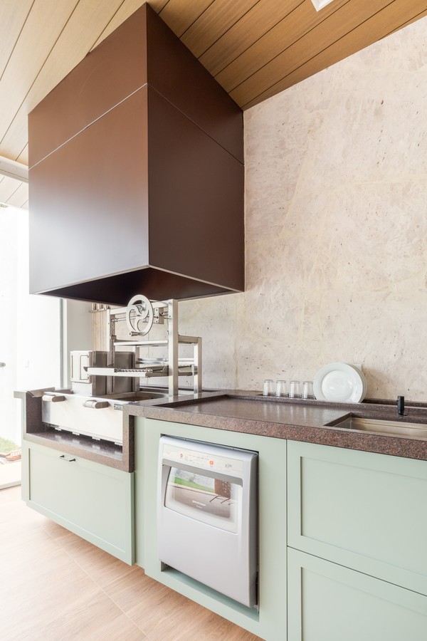 Com Acabamento Escovado: Textura Suave e Visual Aconchegante para Cozinhas - inspiração