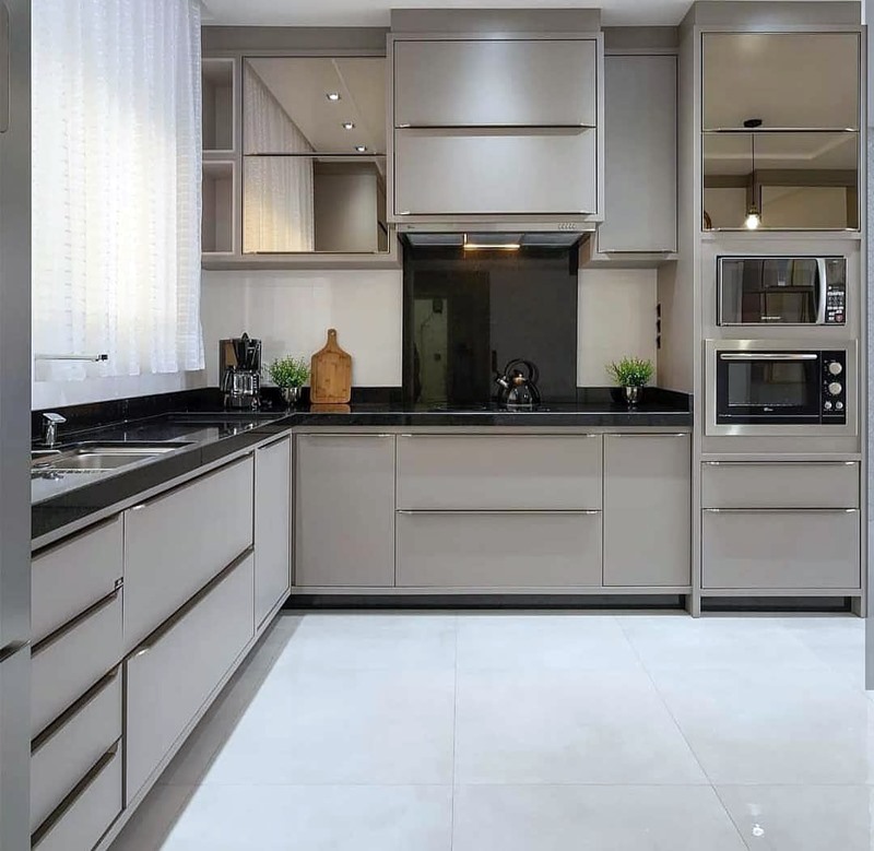 Com Frontão Alto: Imponência e Proteção - ideia