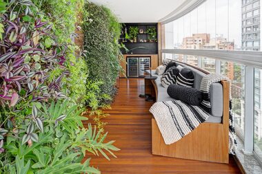 Jardim Vertical: Decoração Vibrante com Plantas na Parede - detalhe