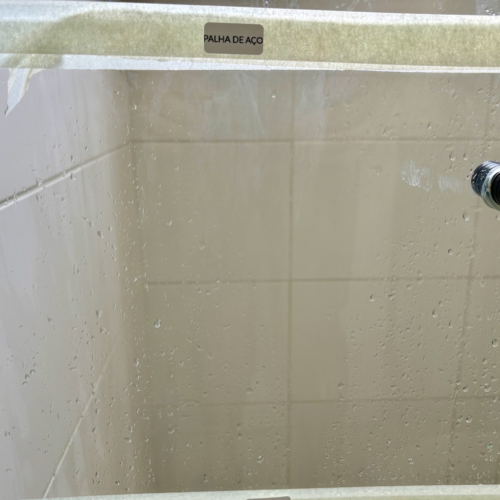 Brilho Prolongado: Finalize com Óleo de Peroba para um Box Livre de Manchas por Mais Tempo - ideia