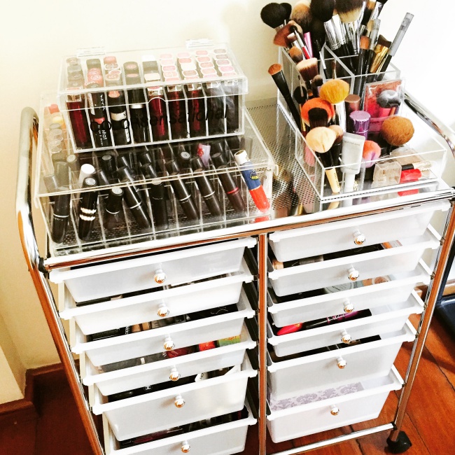 Em Carrinhos Bar Multifuncionais: Flexibilidade e Estilo - inspiração