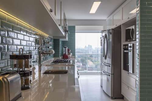 Torre Quente com revestimento que imita azulejos portugueses - inspiração