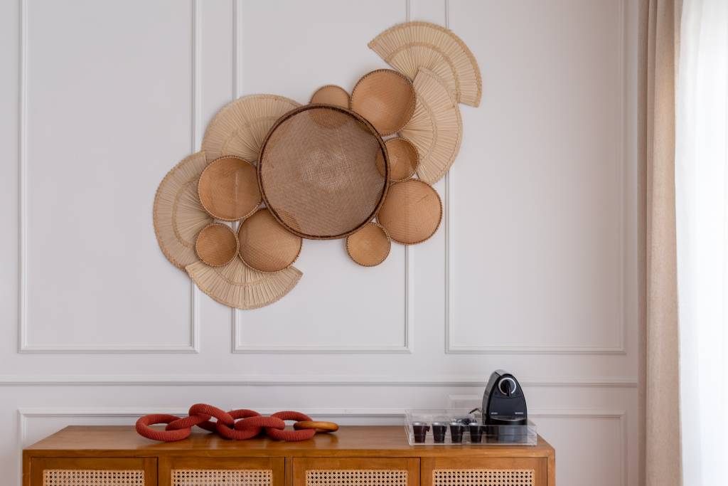 Com Boiserie de EVA: Um Toque Clássico e Super Acessível - detalhe