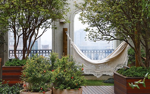 Mini Bosque com Árvores Frutíferas em Vasos - inspiração