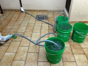 Sistema 'First Flush' DIY com Garrafas PET - detalhe