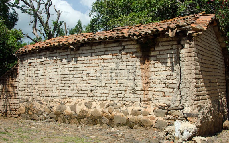 Detalhes em Madeira Demolição para um Toque Vintage - ideia