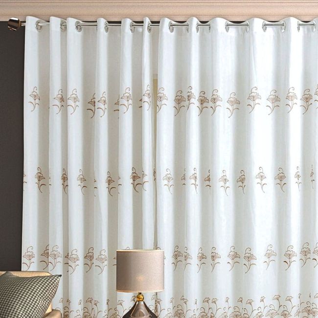 Cortinas de Voal com Bordados Sutis: Delicadeza e Luminosidade - inspiração