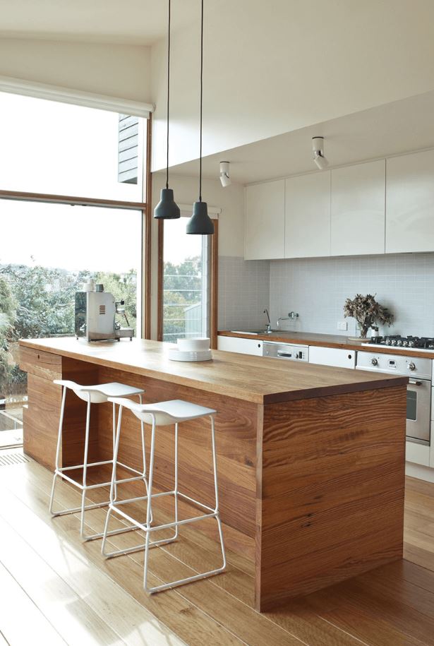 Cozinha de Madeira com Ilha Central: O Coração da Casa - inspiração