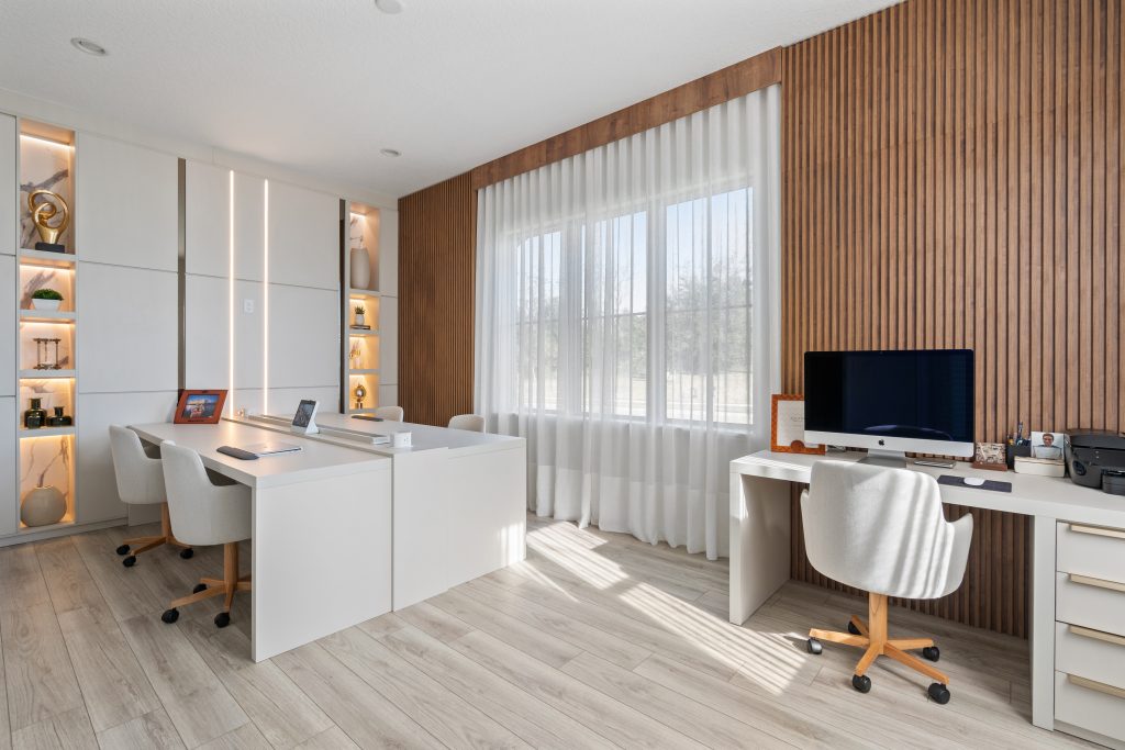 Home Office Vertical: Maximizando Espaços com Prateleiras e Nichos - ideia