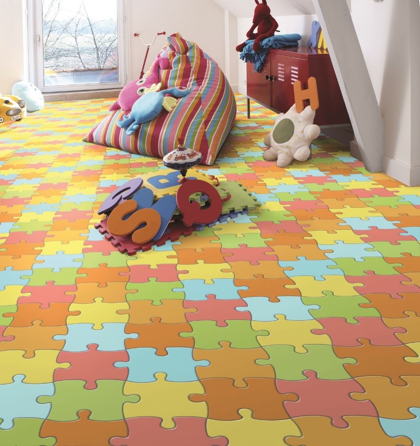 Vibrante e Ousado: Piso Vinílico 2mm Colorido para Quartos Infantis - detalhe