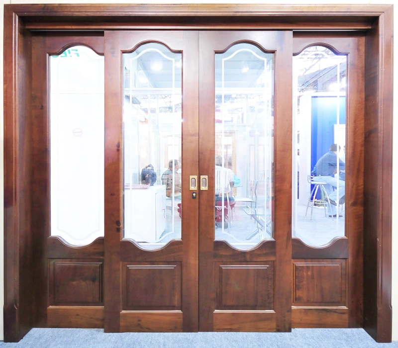 Porta Entalhada à Mão: Tradição e Arte em Cada Detalhe - ideia