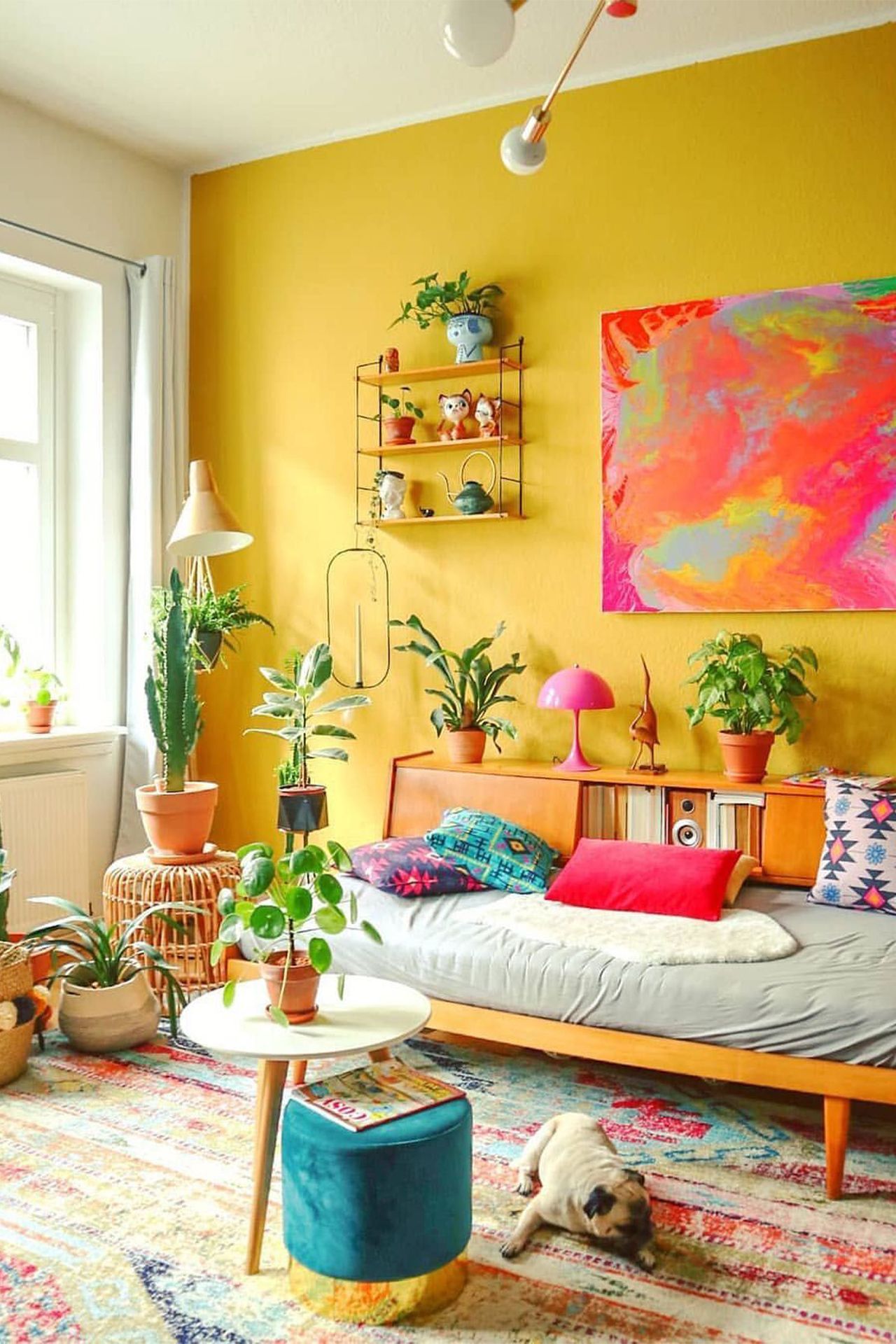 Amarelo Palha Relaxante com Plantas Pendentes - ideia