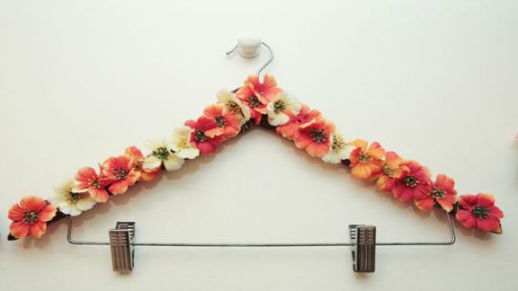 Cabides Encapados com Tecido Floral: Delicadeza e Personalidade! - inspiração