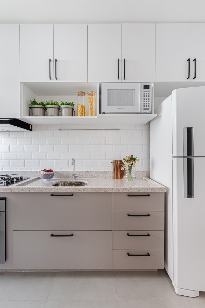 Cozinha Compacta com Soluções Inteligentes de Armazenamento - detalhe