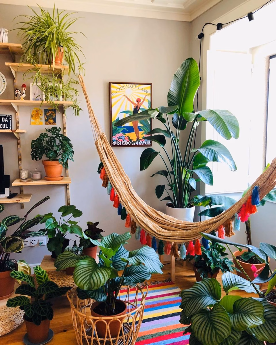 Home Office Relaxante com Cantinho Zen e Plantas - inspiração