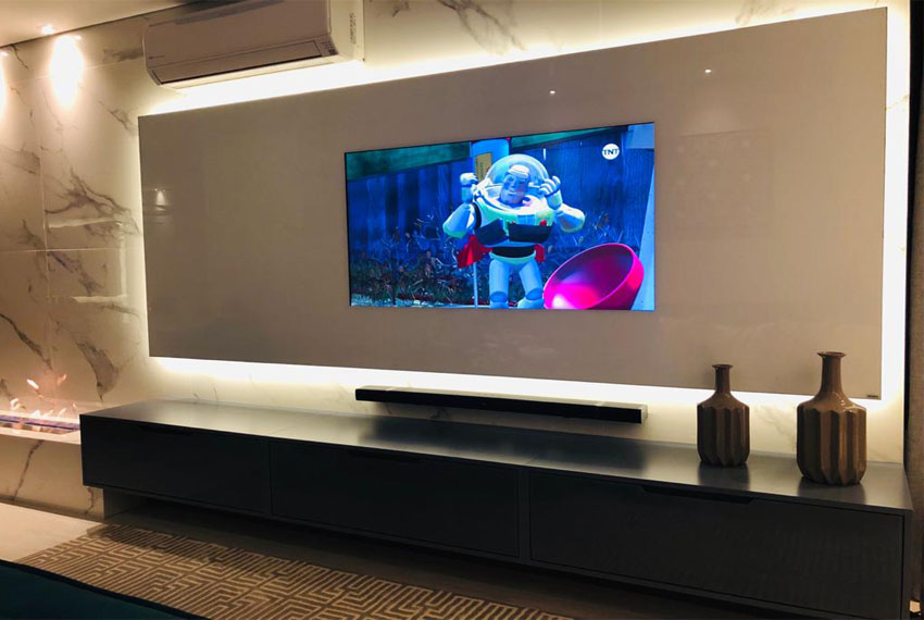 Painel de TV Escamado: Originalidade e Movimento - inspiração