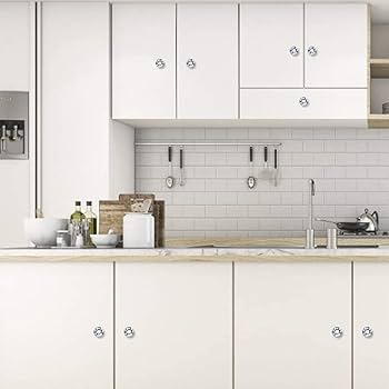 Armário com Puxadores de Cristal: Sofisticação nos Detalhes - detalhe