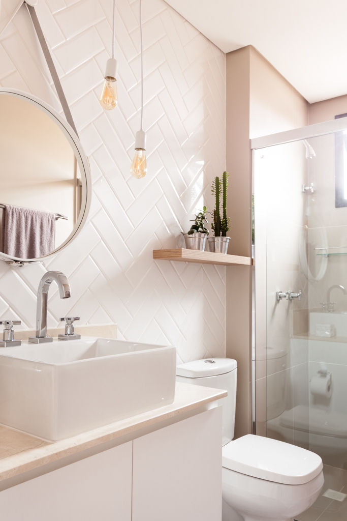 Banheiro Pequeno Escandinavo: Funcionalidade e Design Minimalista - inspiração