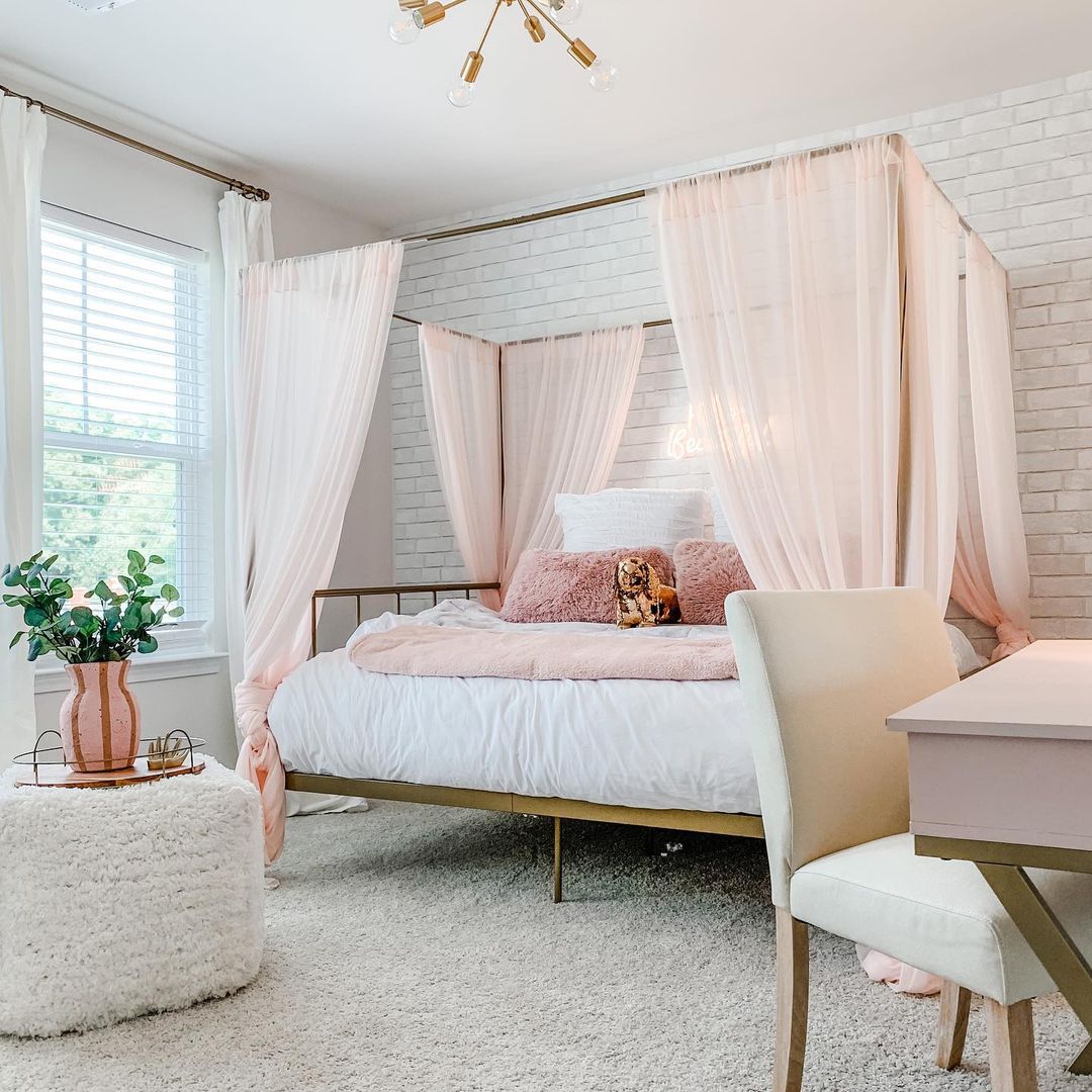 Cama Normal com Dossel: Um Refúgio Romântico - ideia