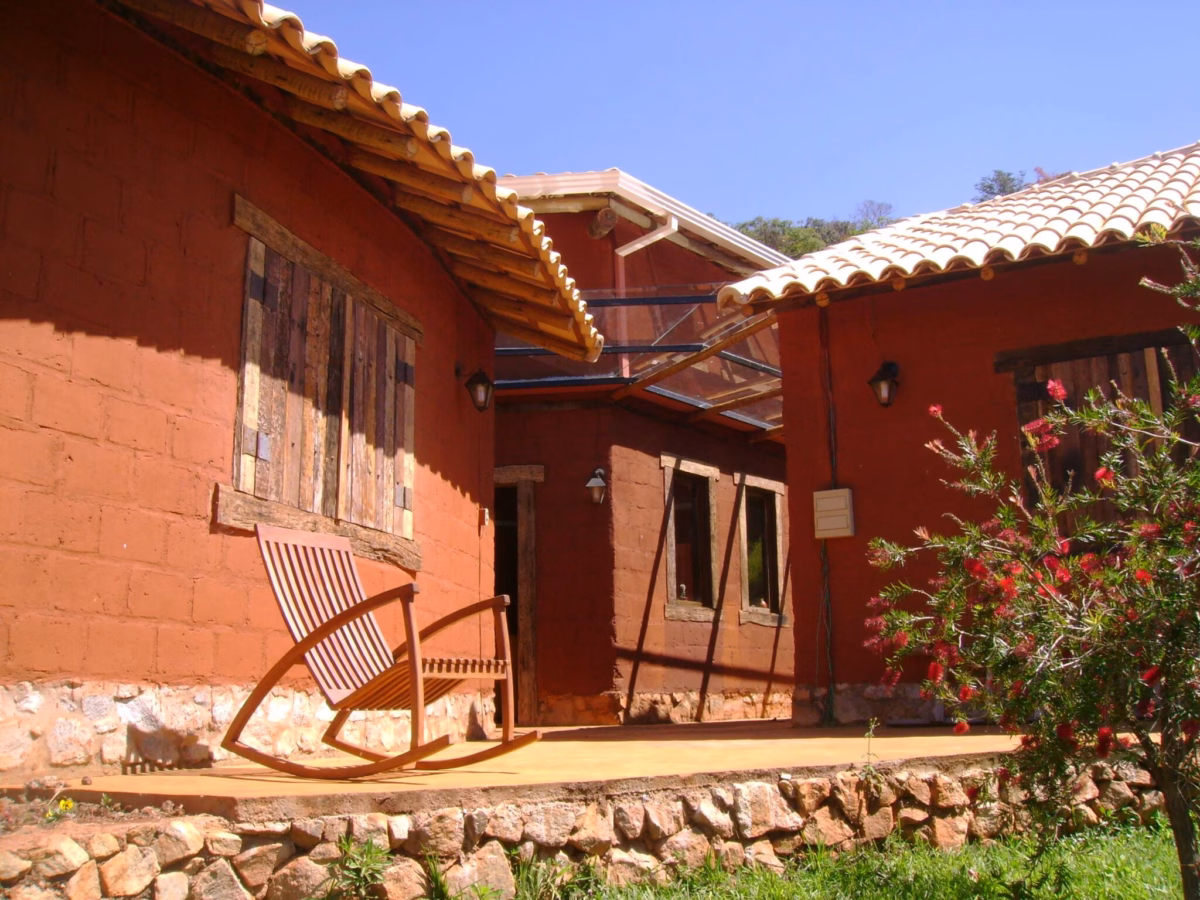 Paredes de Adobe com Texturas Naturais e Criativas - detalhe