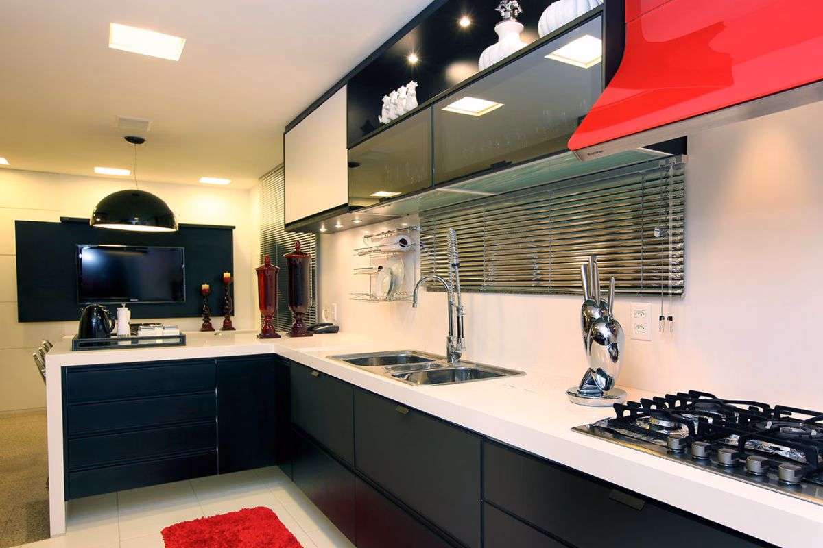 Cozinha Planejada com Cores Vibrantes em Detalhes: Alegre e Cheia de Vida! - inspiração