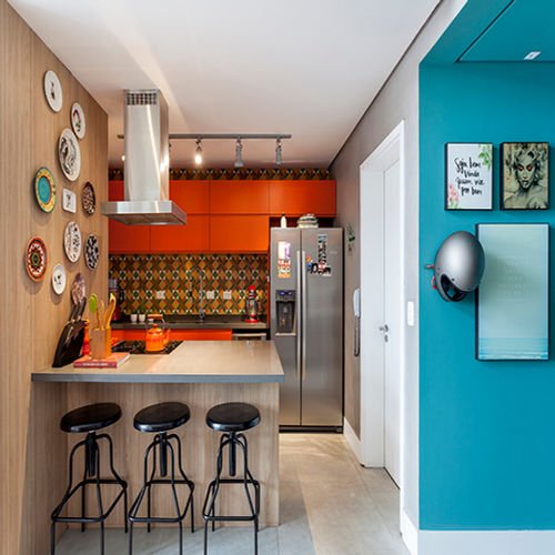 Móveis Repaginados: Dê Vida Nova à Geladeira com Tintas e Adesivos - inspiração