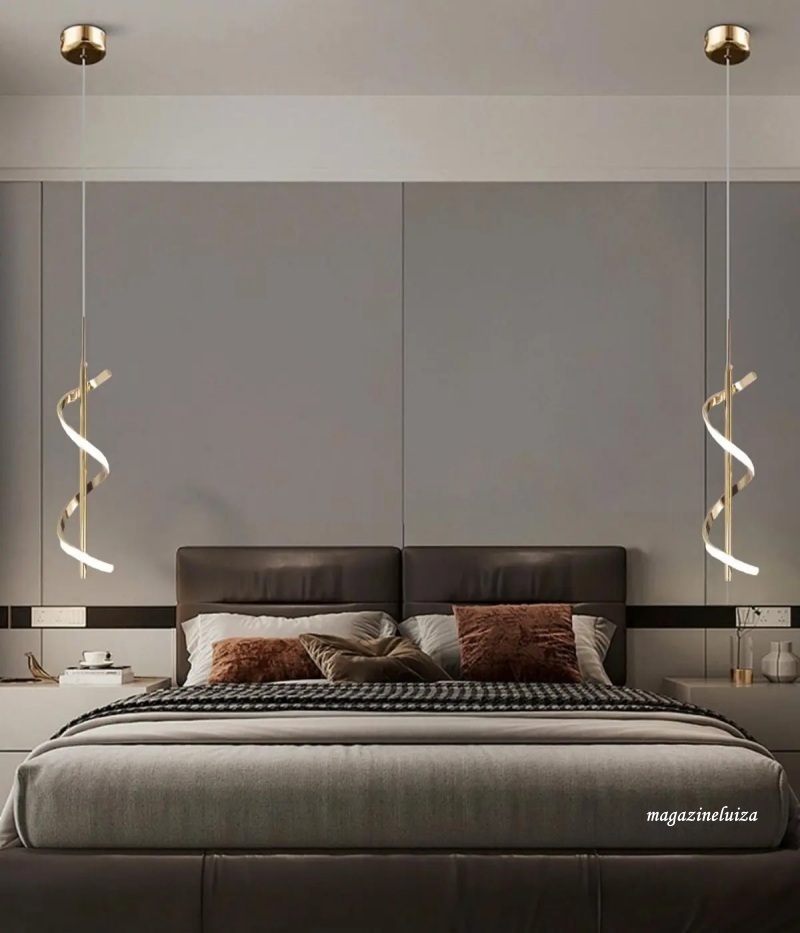 Mesa de Cabeceira Iluminada com Fita LED: Atmosfera Relaxante - ideia