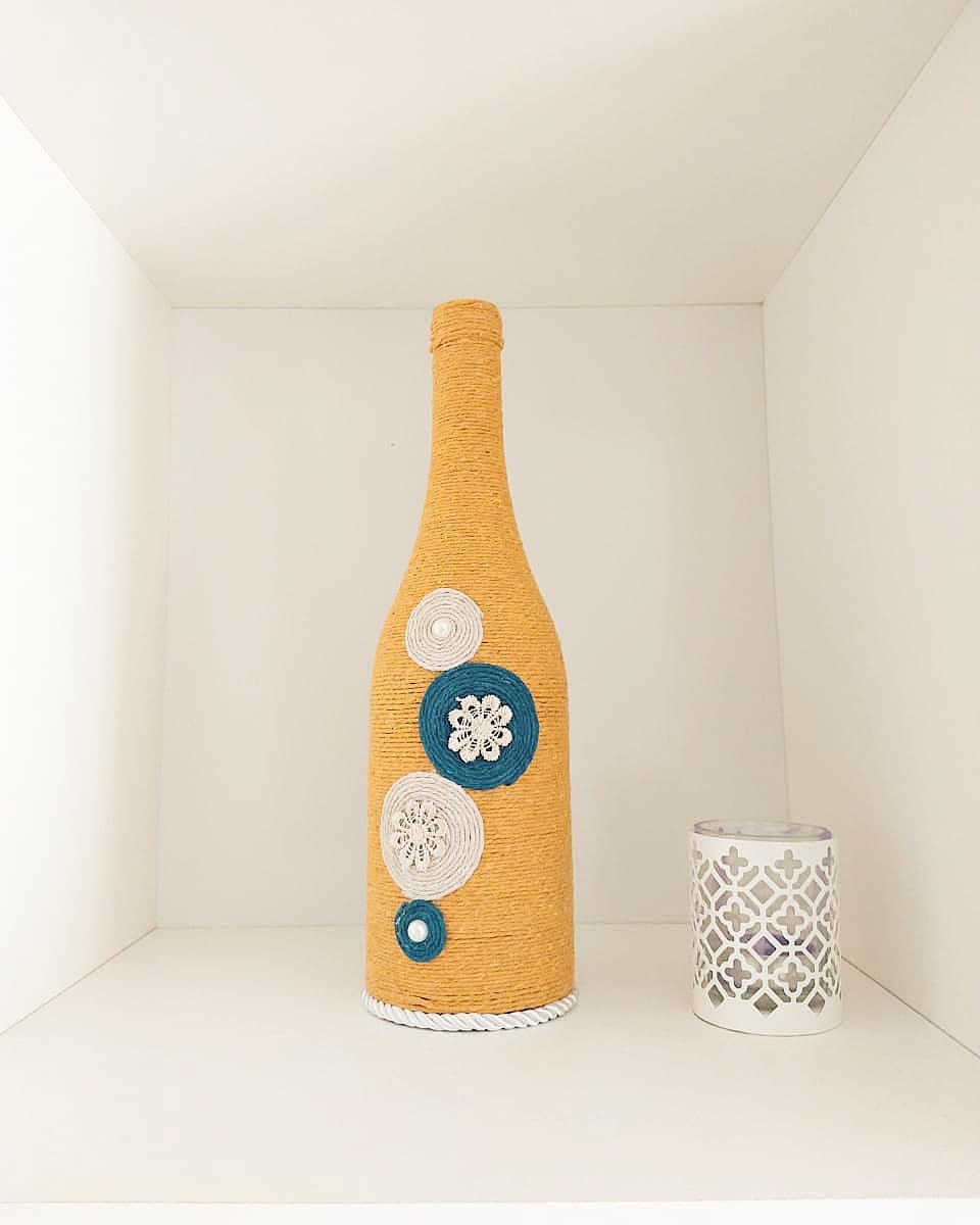 Garrafas Decoradas com Barbante: Rusticidade Acolhedora - ideia