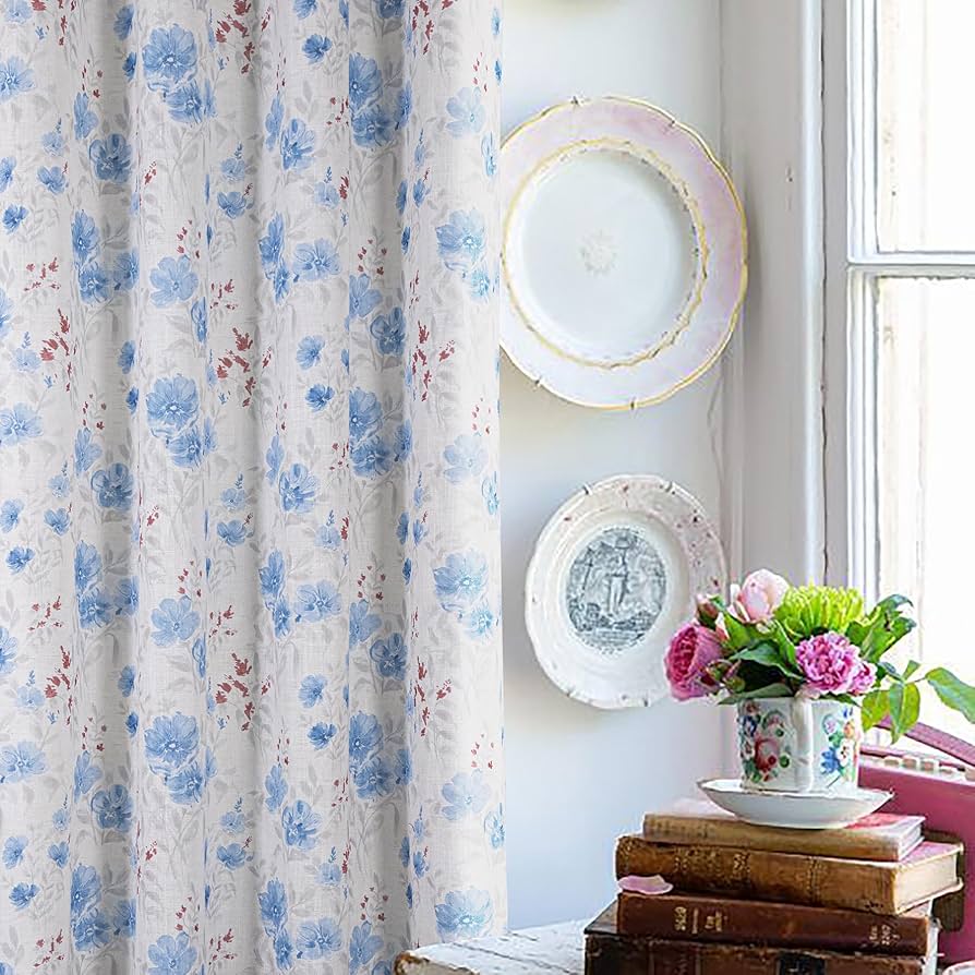 Cortinas de Linho Azul Pastel com Estampa Floral Delicada - detalhe