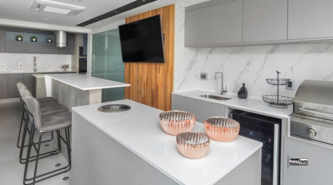 Quartzo com Acabamento Marmorizado: Elegância Clássica Repaginada - ideia