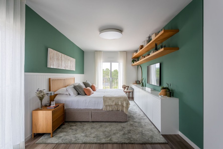 Contraste Urbano: Verde Militar com Cinza e Texturas de Concreto para um Loft Moderno - detalhe