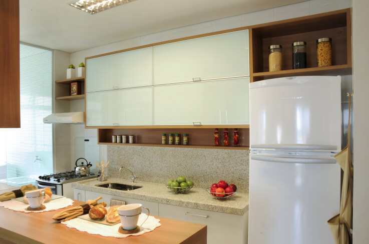 Com Prateleiras Aéreas: Tudo à Mão - detalhe