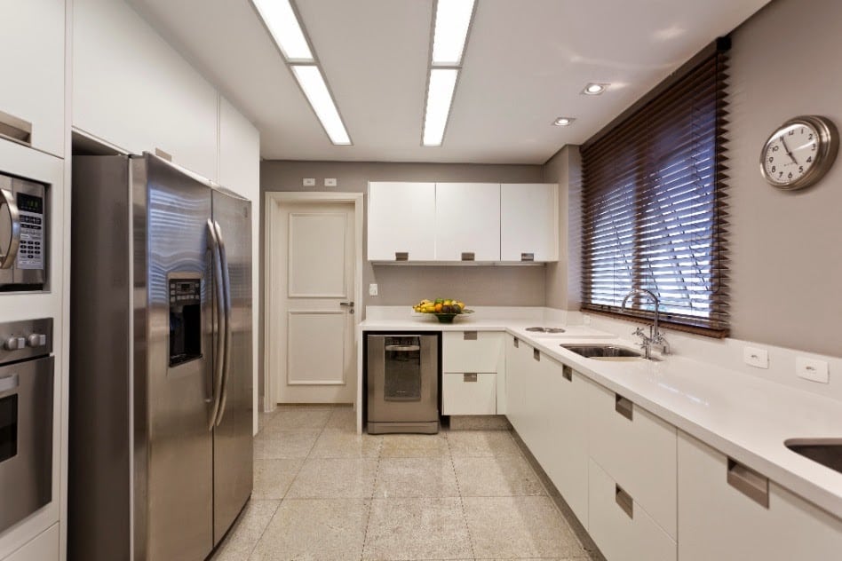 Com Bancada de Quartzo Branco e Cuba Esculpida - detalhe