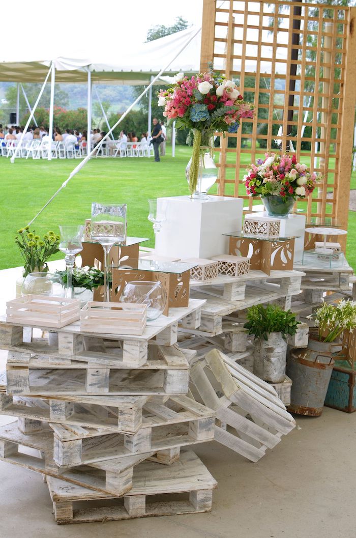 Decoração Temática com Pallets: Estilo Rústico e Sustentável - inspiração