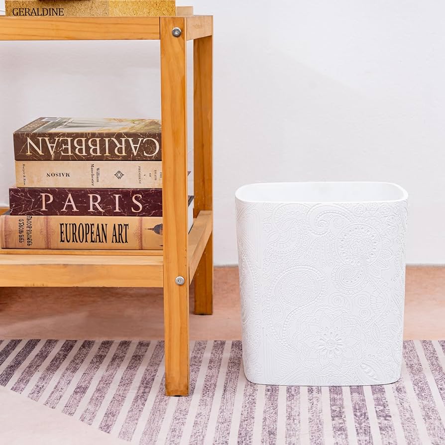 Lixeira Decorada com Mosaicos de Pastilhas: Arte Vibrante - ideia