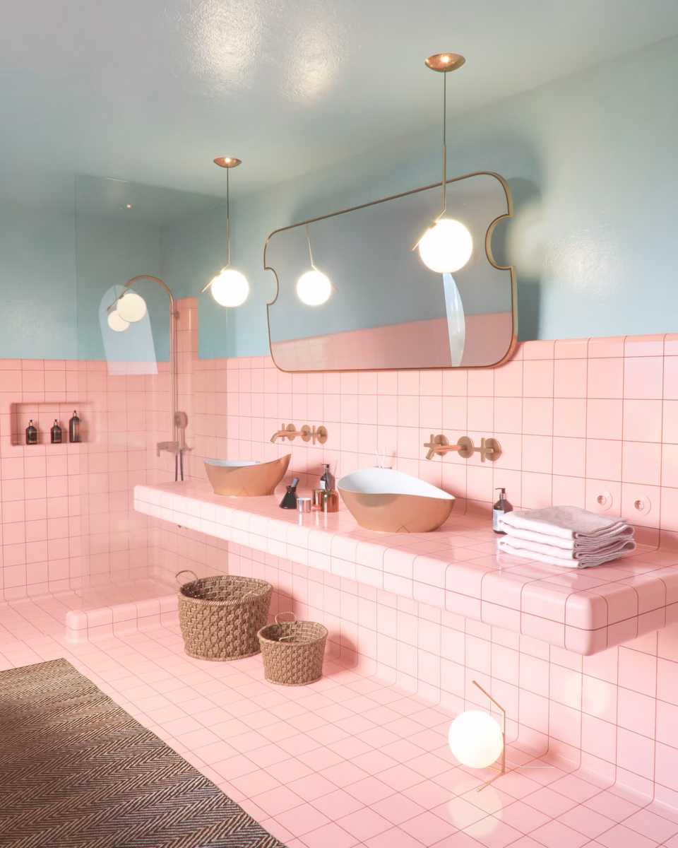 Estilo Retrô: Azulejos Decorados com Motivos Vintage e Cores Pastel - inspiração