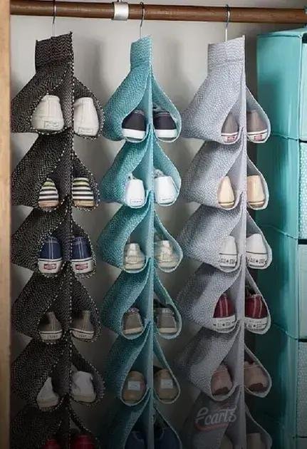 Sapateira Suspensa de Macramê: Estilo Boho Chic e Organização Aérea - detalhe