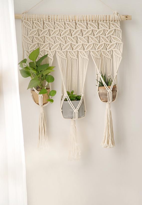 Boho Style: Macramê e Plantas Suspensas para um Ambiente Relaxante - detalhe