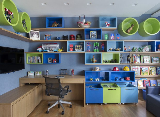 Alegria e Leveza: Quarto Azul com Decoração Lúdica - detalhe