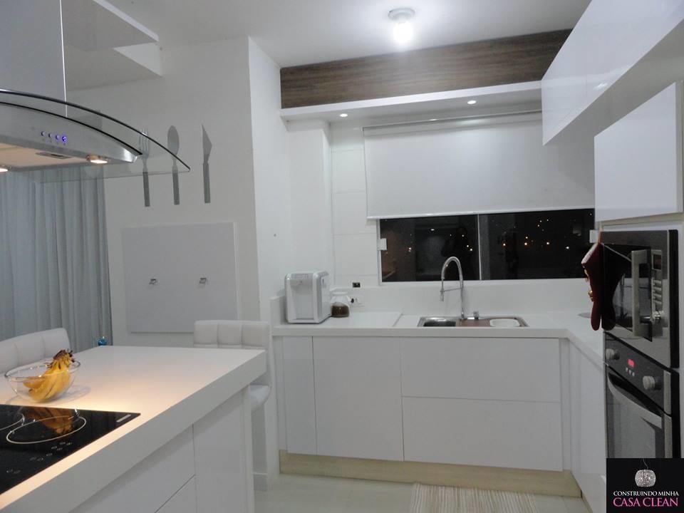 Com Armários Sem Puxadores e Abertura por Toque - inspiração