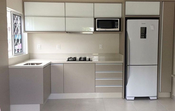 Com Armários Modulares e Funcionais - ideia