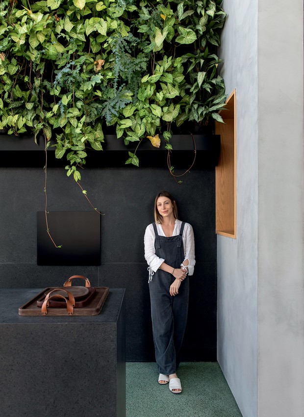 Com Plantas Pendentes: Um Jardim Vertical na Sua Cozinha - detalhe