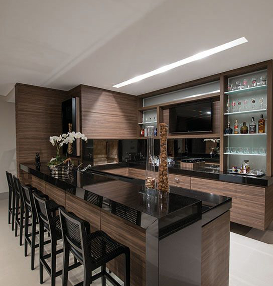 Com Luminárias Embutidas e Fita LED: Iluminação Estratégica e Moderna - detalhe